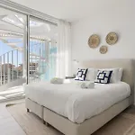 Vivi Homes - Dior Pool, Terrace & Sea View Apartament