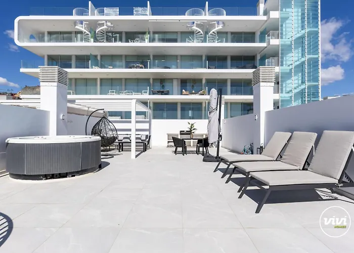 Vivi Homes - Dior Pool, Terrace & Sea View Appartement Fuengirola